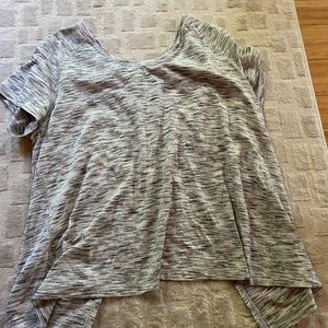 lulu lemon white and black open back t shirt